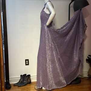 Stunning NWT Le Chateau shiny metallic lilac lavender purple gown maxi dress